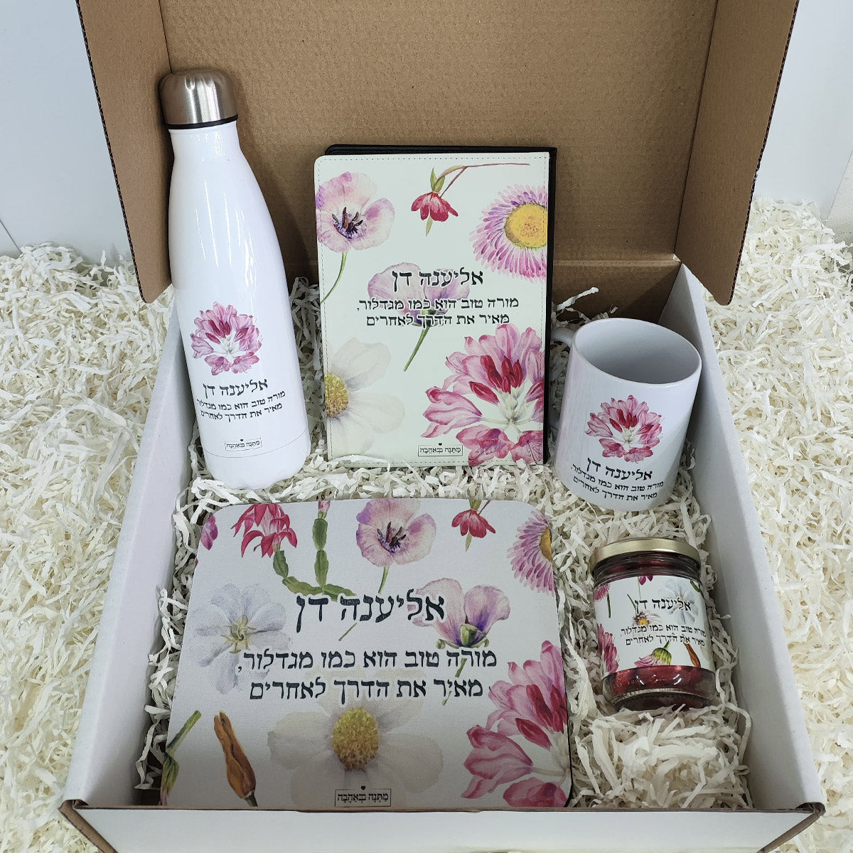 מארז למשרד פרחי בר: פד לעכבר + בקבוק תרמי + מחברת + שוקולדים (מארז גדול)